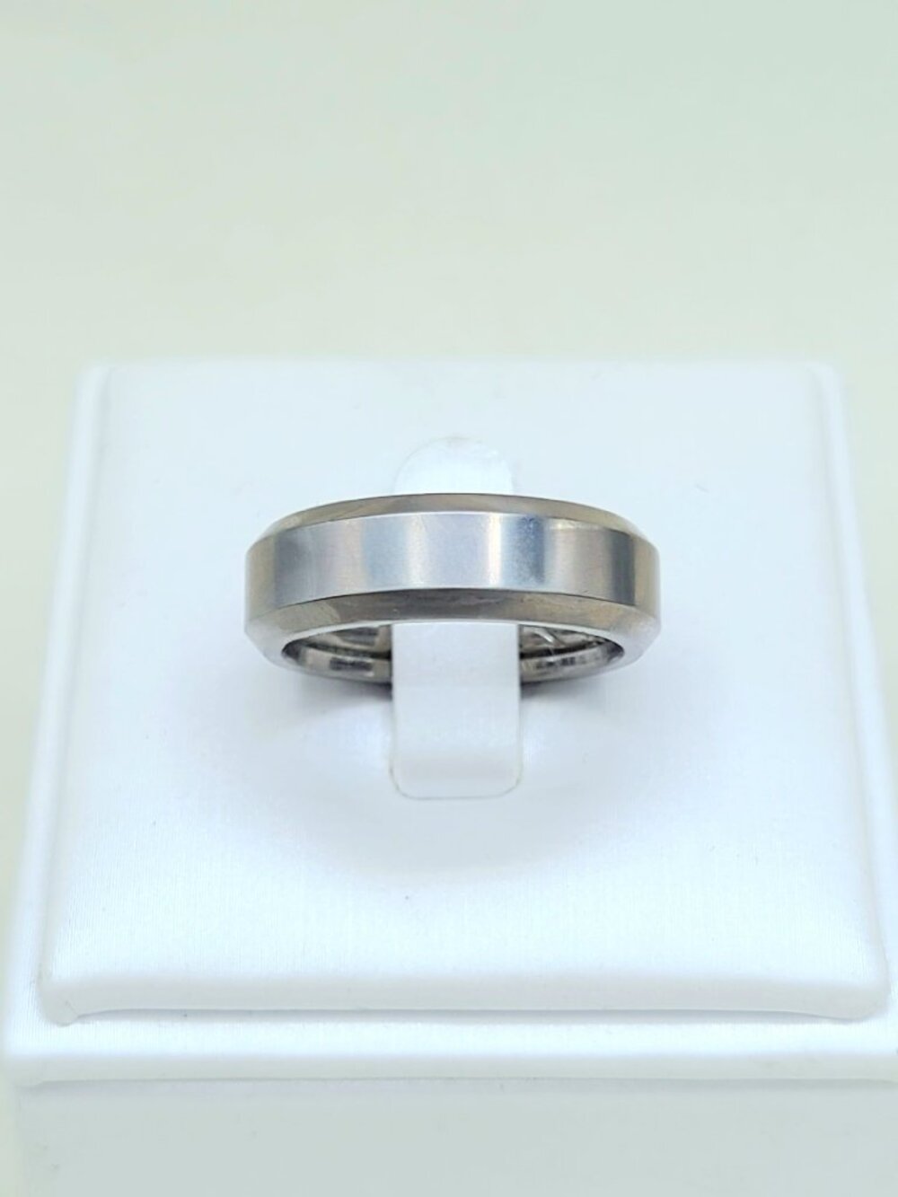 David Yurman Beveled Band Ring in Grey Titanium - 6mm - Size 7.5